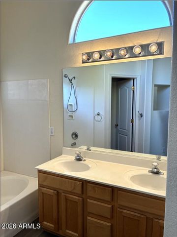 5211 W GLENVIEW Place, Chandler, AZ 85226