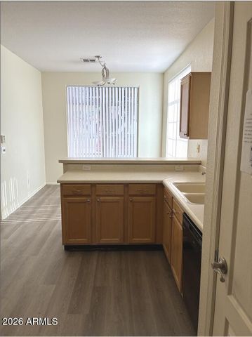 5211 W GLENVIEW Place, Chandler, AZ 85226