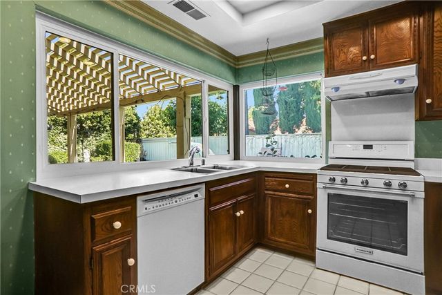 25136 Avenida Rondel, Valencia, CA 91355