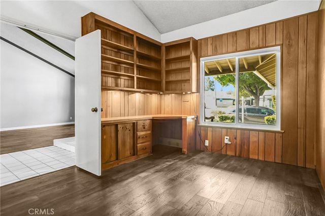25136 Avenida Rondel, Valencia, CA 91355