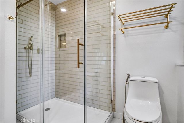 25136 Avenida Rondel, Valencia, CA 91355