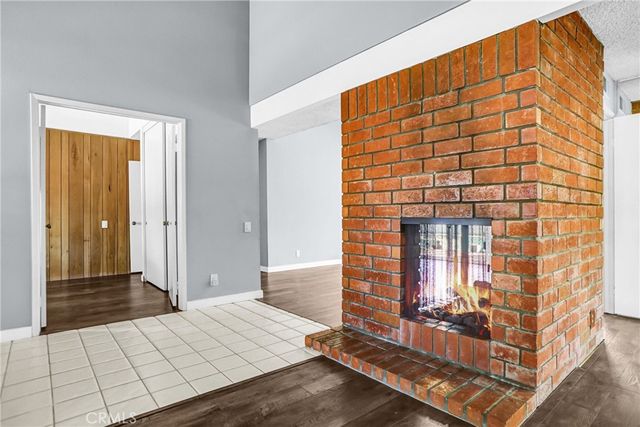 25136 Avenida Rondel, Valencia, CA 91355