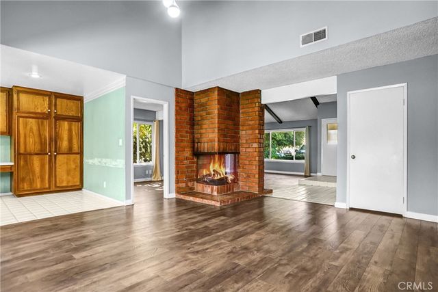 25136 Avenida Rondel, Valencia, CA 91355