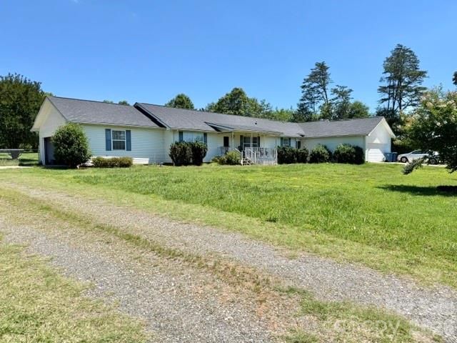 4084 Carpenters Cove Road, Claremont, NC 28610