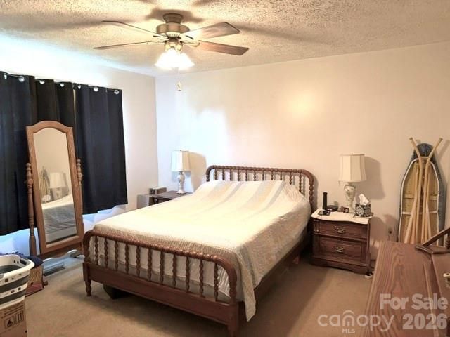4084 Carpenters Cove Road, Claremont, NC 28610