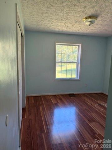4084 Carpenters Cove Road, Claremont, NC 28610