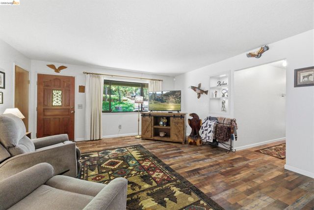 23606 Ontario Dr, Twain Harte, CA 95383