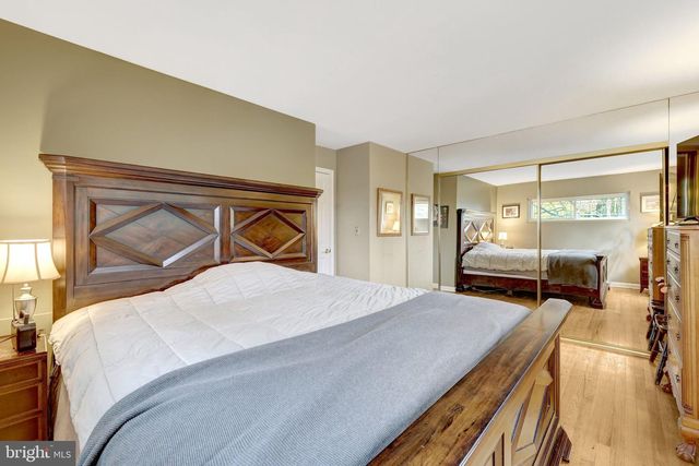 6900 SOUTHRIDGE DR, Mclean, VA 22101