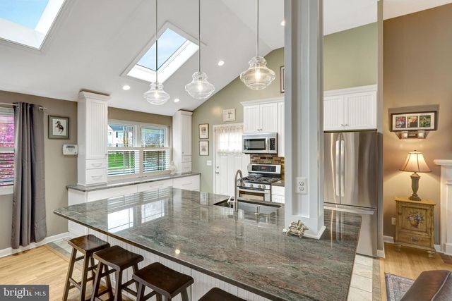 6900 SOUTHRIDGE DR, Mclean, VA 22101