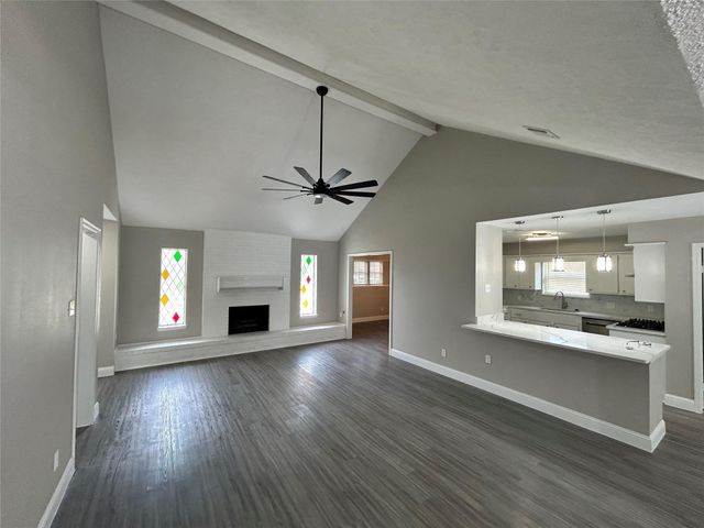 1601 Washington Drive, Deer Park, TX 77536