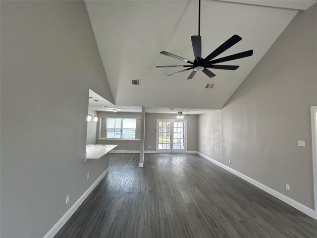1601 Washington Drive, Deer Park, TX 77536