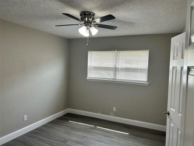 1601 Washington Drive, Deer Park, TX 77536