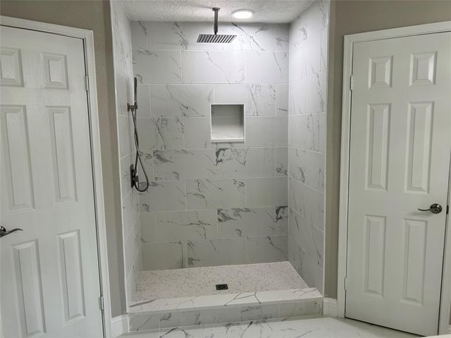 1601 Washington Drive, Deer Park, TX 77536