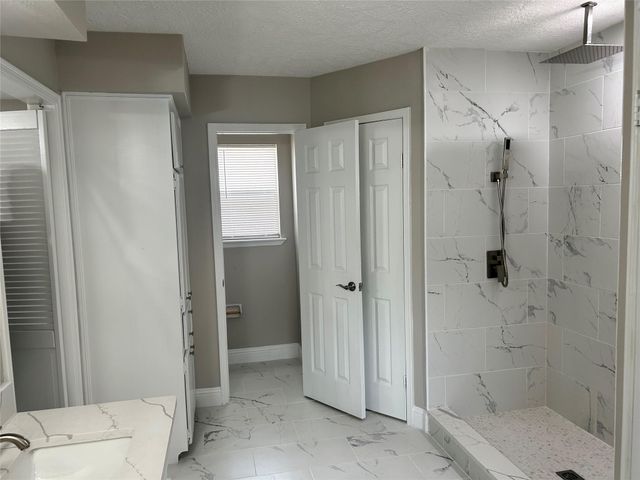 1601 Washington Drive, Deer Park, TX 77536