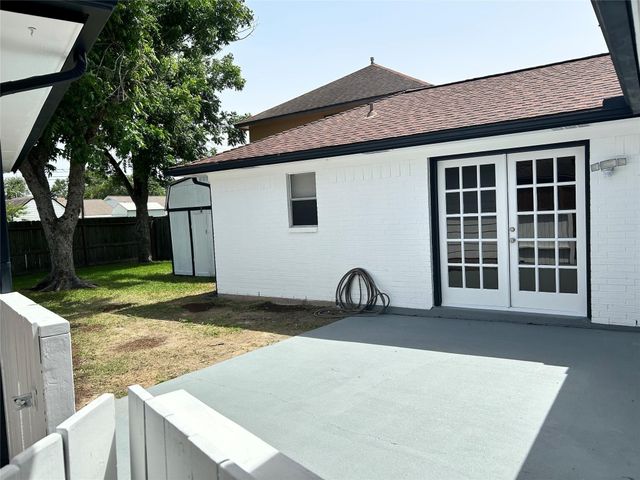 1601 Washington Drive, Deer Park, TX 77536