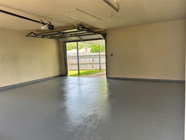 1601 Washington Drive, Deer Park, TX 77536