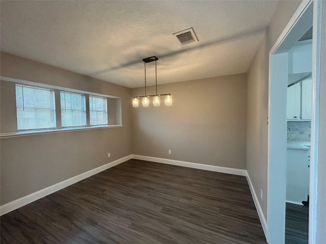 1601 Washington Drive, Deer Park, TX 77536