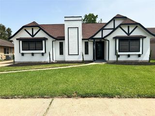 1601 Washington Drive, Deer Park, TX 77536