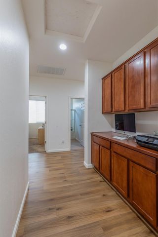 2934 14th Avenue, Kingsburg, CA 93631