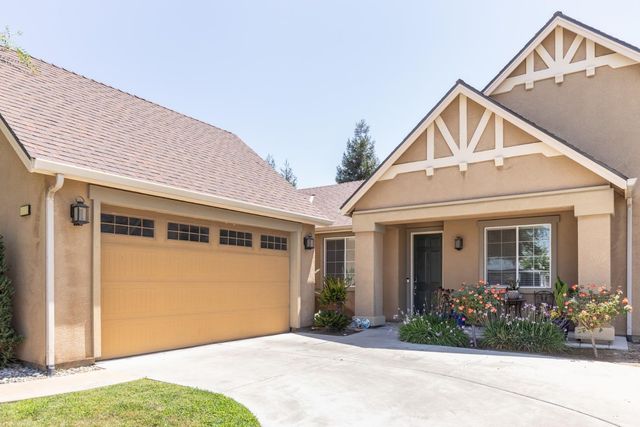 2934 14th Avenue, Kingsburg, CA 93631