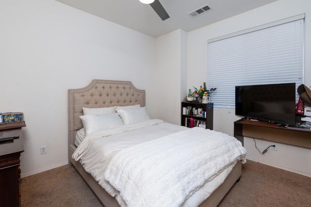 2934 14th Avenue, Kingsburg, CA 93631