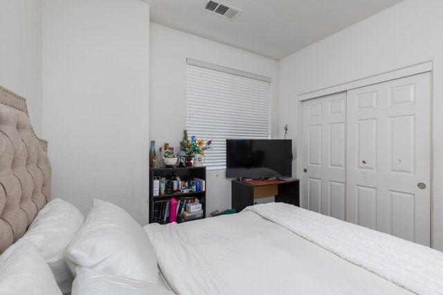 2934 14th Avenue, Kingsburg, CA 93631