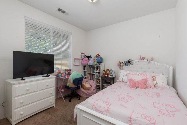 2934 14th Avenue, Kingsburg, CA 93631