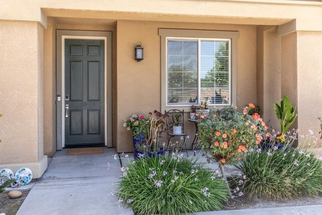 2934 14th Avenue, Kingsburg, CA 93631