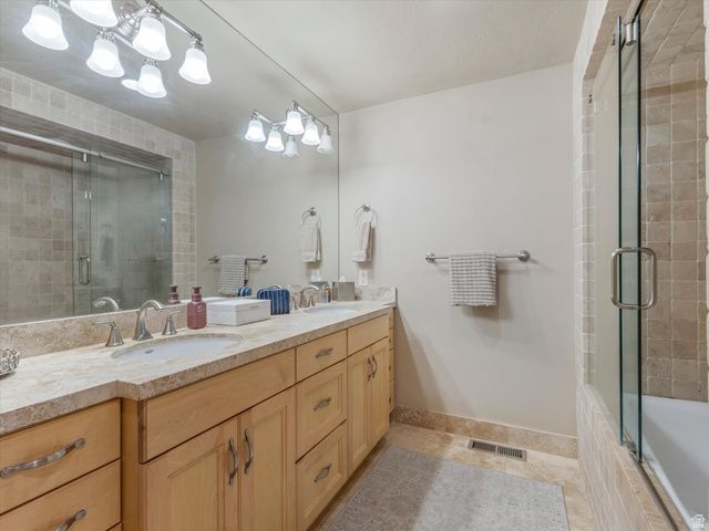 8903 S COBBLE CREST LN, Sandy, UT 84093