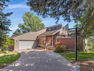 8903 S COBBLE CREST LN, Sandy, UT 84093