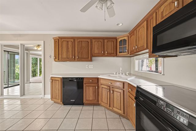 8211 Katy Freeway 19, Houston, TX 77024