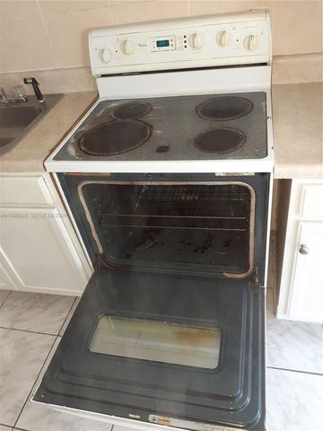 5842 NW 21st St 42-B, Lauderhill, FL 33313