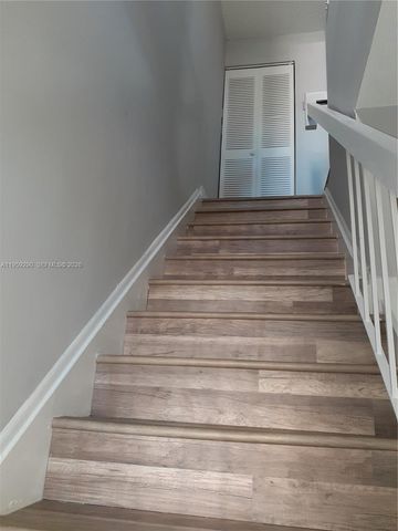 5842 NW 21st St 42-B, Lauderhill, FL 33313