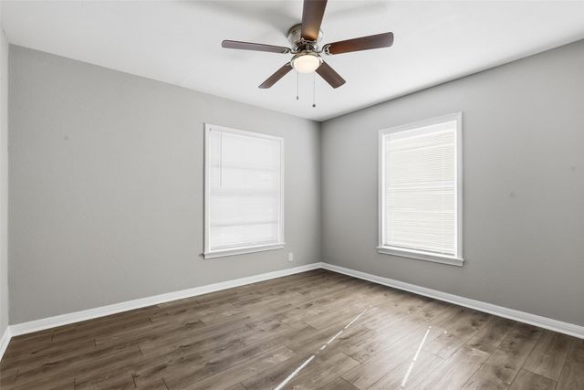 4816 Marks Place, Fort Worth, TX 76116