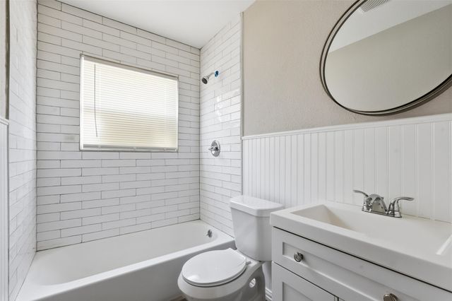 4816 Marks Place, Fort Worth, TX 76116