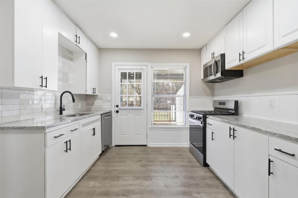 4816 Marks Place, Fort Worth, TX 76116