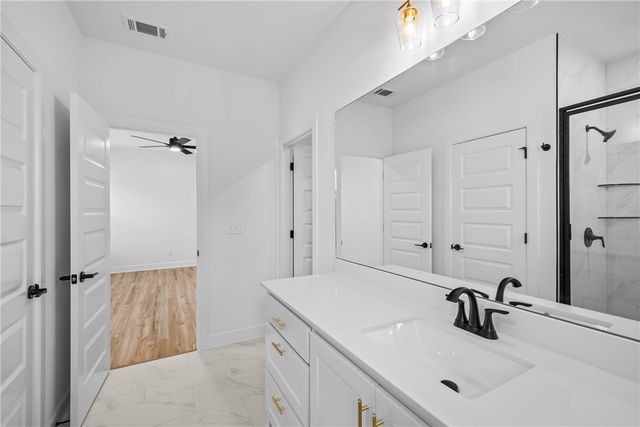 1408 NW Nicole Street, Highfill, AR 72734