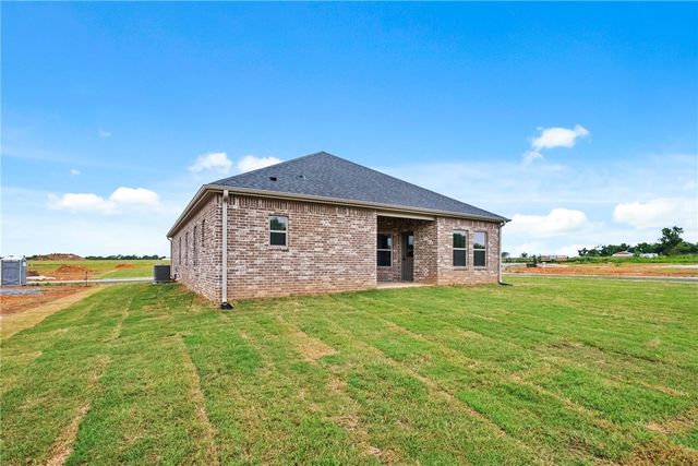1408 NW Nicole Street, Highfill, AR 72734
