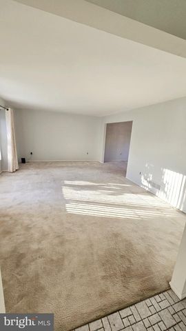 3256 KLOCKNER RD, Hamilton, NJ 08690