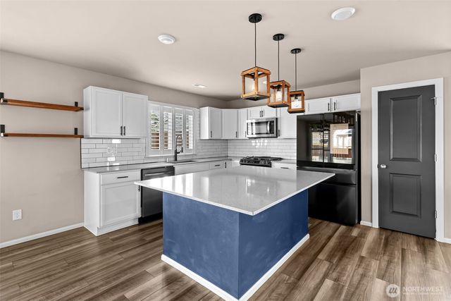 2236 Cantergrove Drive SE, Lacey, WA 98503