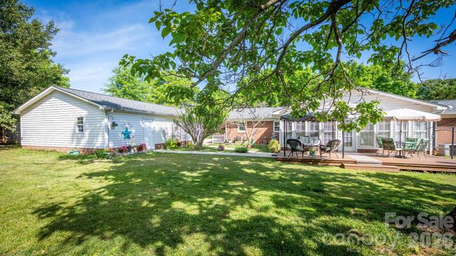 112 Persimmon Circle, Statesville, NC 28625