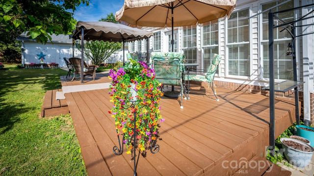 112 Persimmon Circle, Statesville, NC 28625