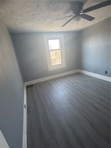546 Ridge Ave, New Kensington, PA 15068
