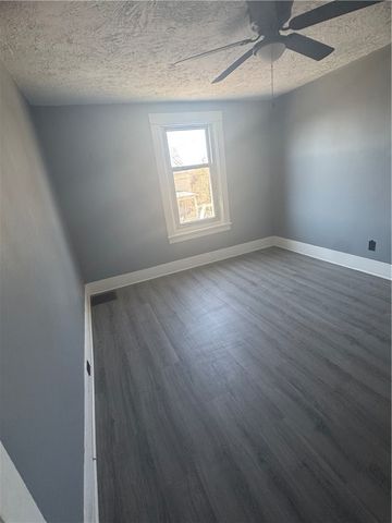 546 Ridge Ave, New Kensington, PA 15068