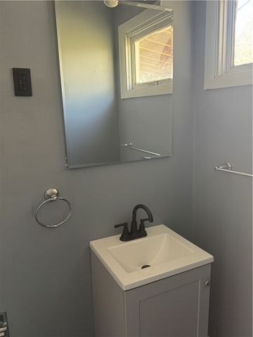 546 Ridge Ave, New Kensington, PA 15068