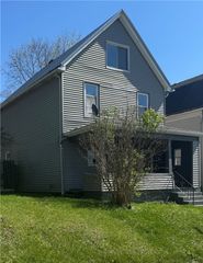 546 Ridge Ave, New Kensington, PA 15068