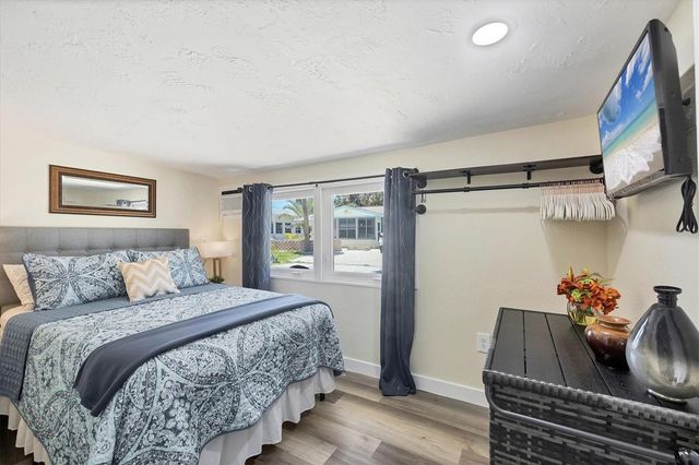 115 FRIENDSHIP LANE, Englewood, FL 34223