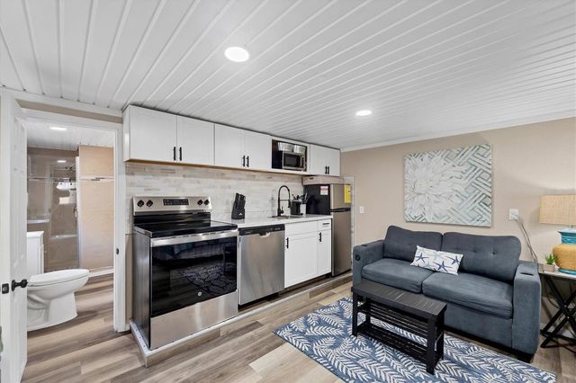 115 FRIENDSHIP LANE, Englewood, FL 34223