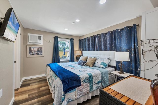 115 FRIENDSHIP LANE, Englewood, FL 34223