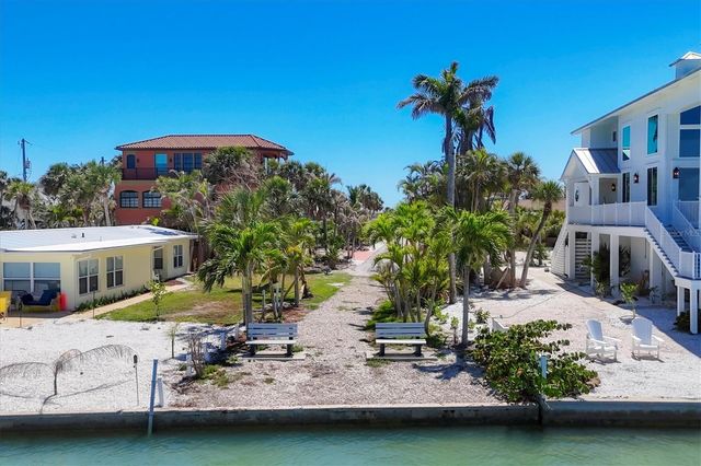 115 FRIENDSHIP LANE, Englewood, FL 34223